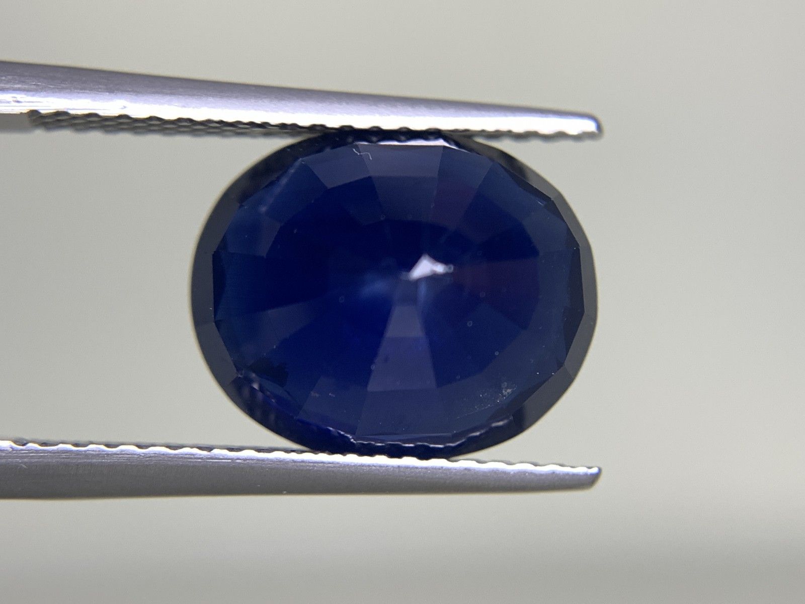 サファイア 6.648ct 中央宝石ソーティング付き 12.03×9.98×6.39 天然