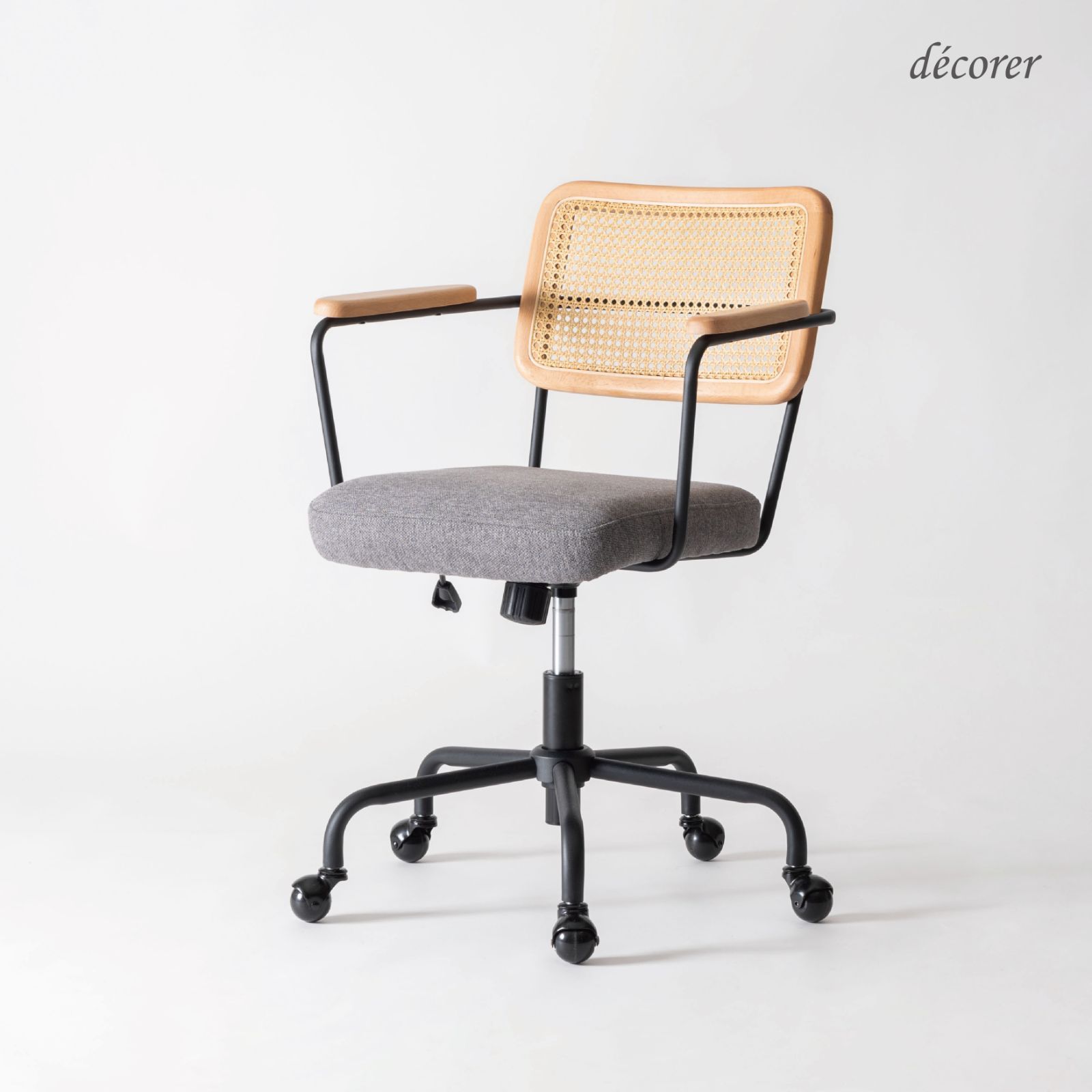 【新作】Artificial rattan desk chair No.09 / アーティフィシャルラタンデスクチェア  【キャスター付 :2色】 北欧 スタイル オフィス 木肘 無垢 ラタン おしゃれ ジャパンディ デスク チェア 昇降 椅子 【送料込み】