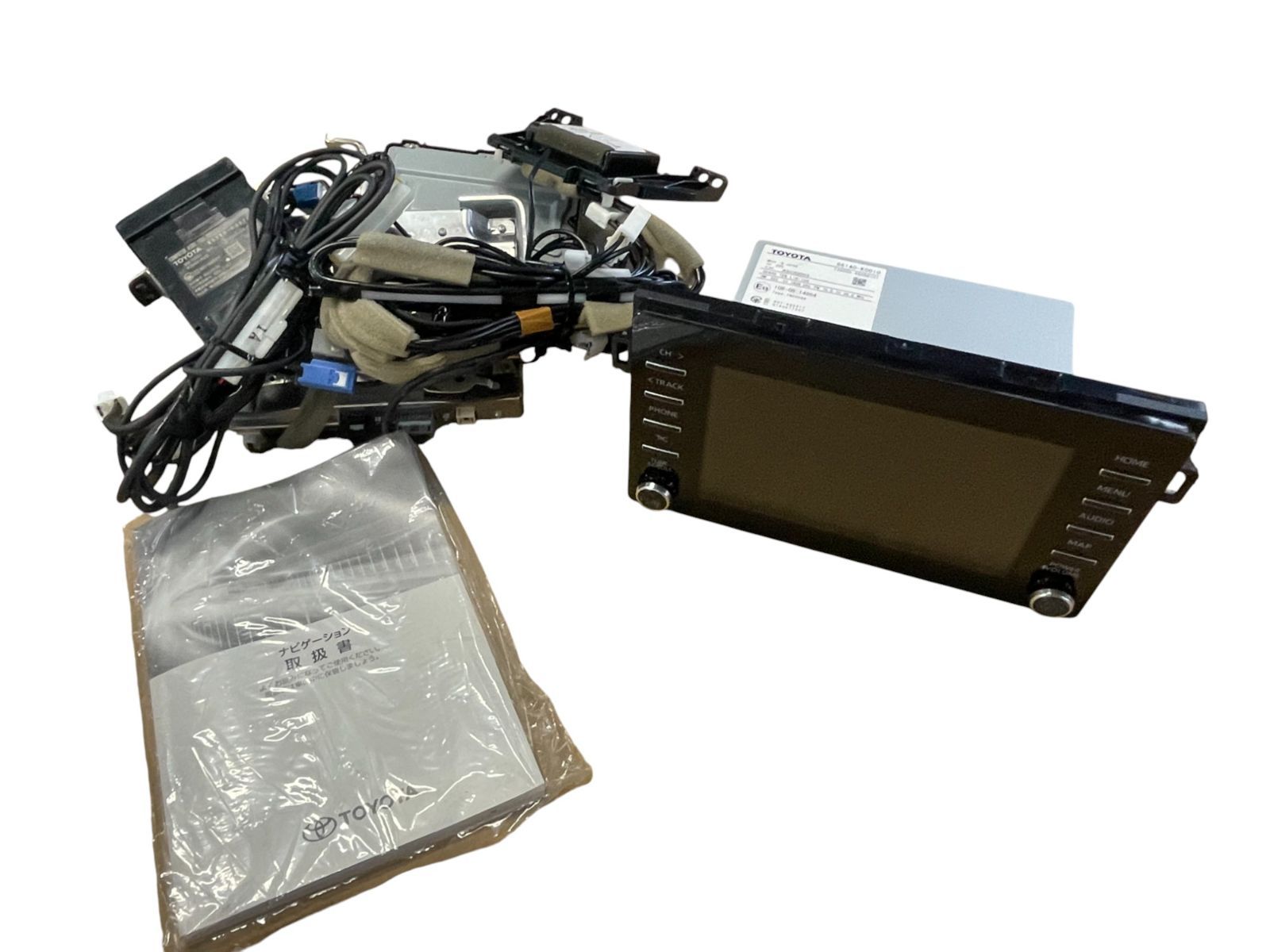 管理番号 4364 ヤリス 86140-K0010 ﾄﾖﾀ純正ﾅﾋﾞ ﾗｼﾞｵ ﾅﾋﾞ