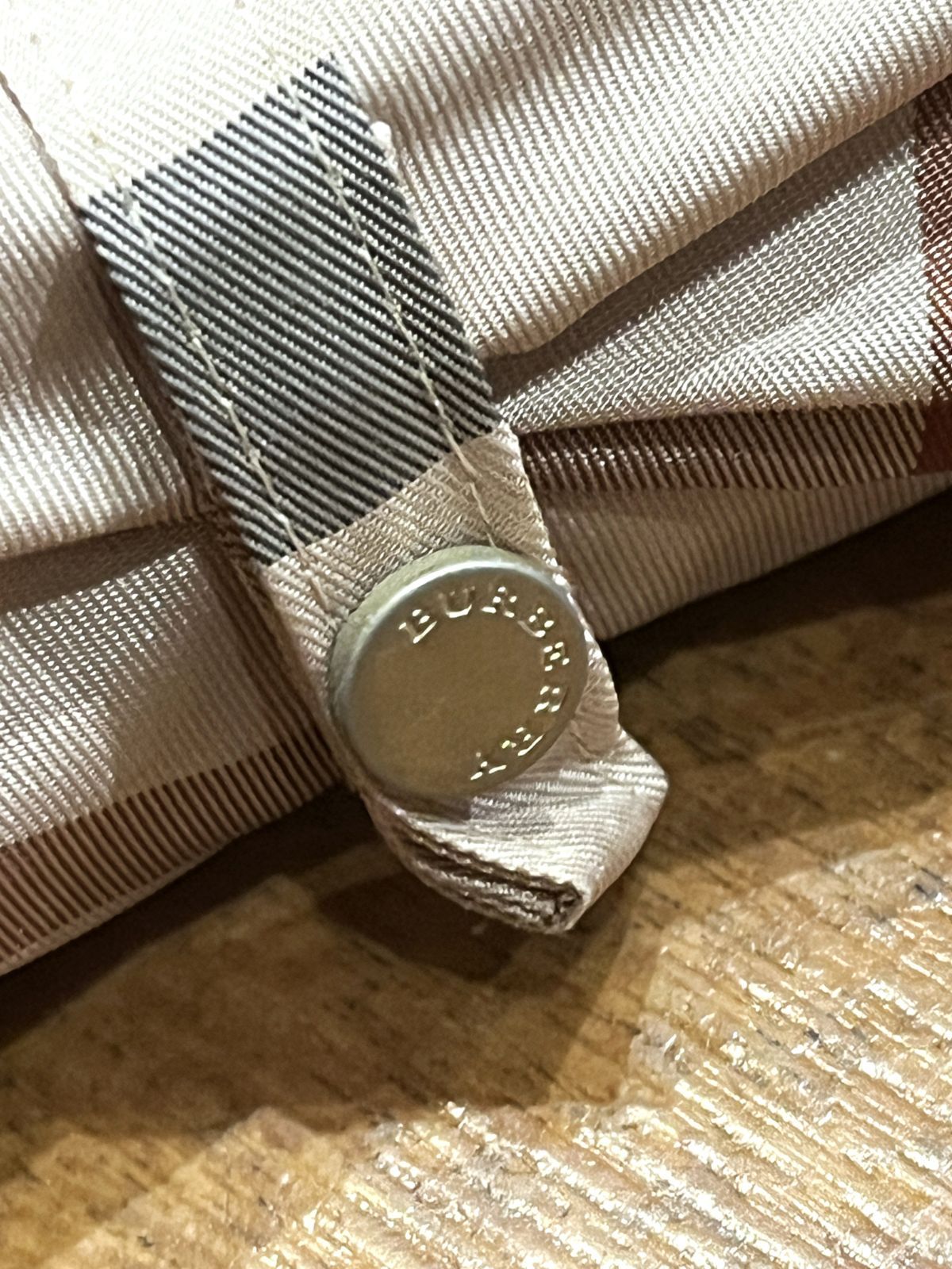 BURBERRY　バーバリー　長傘　アンブレラ　ノバチェック　木製ハンドル 楽天市場】BURBERRY バーバリー 長傘 雨傘 ノバチェック柄