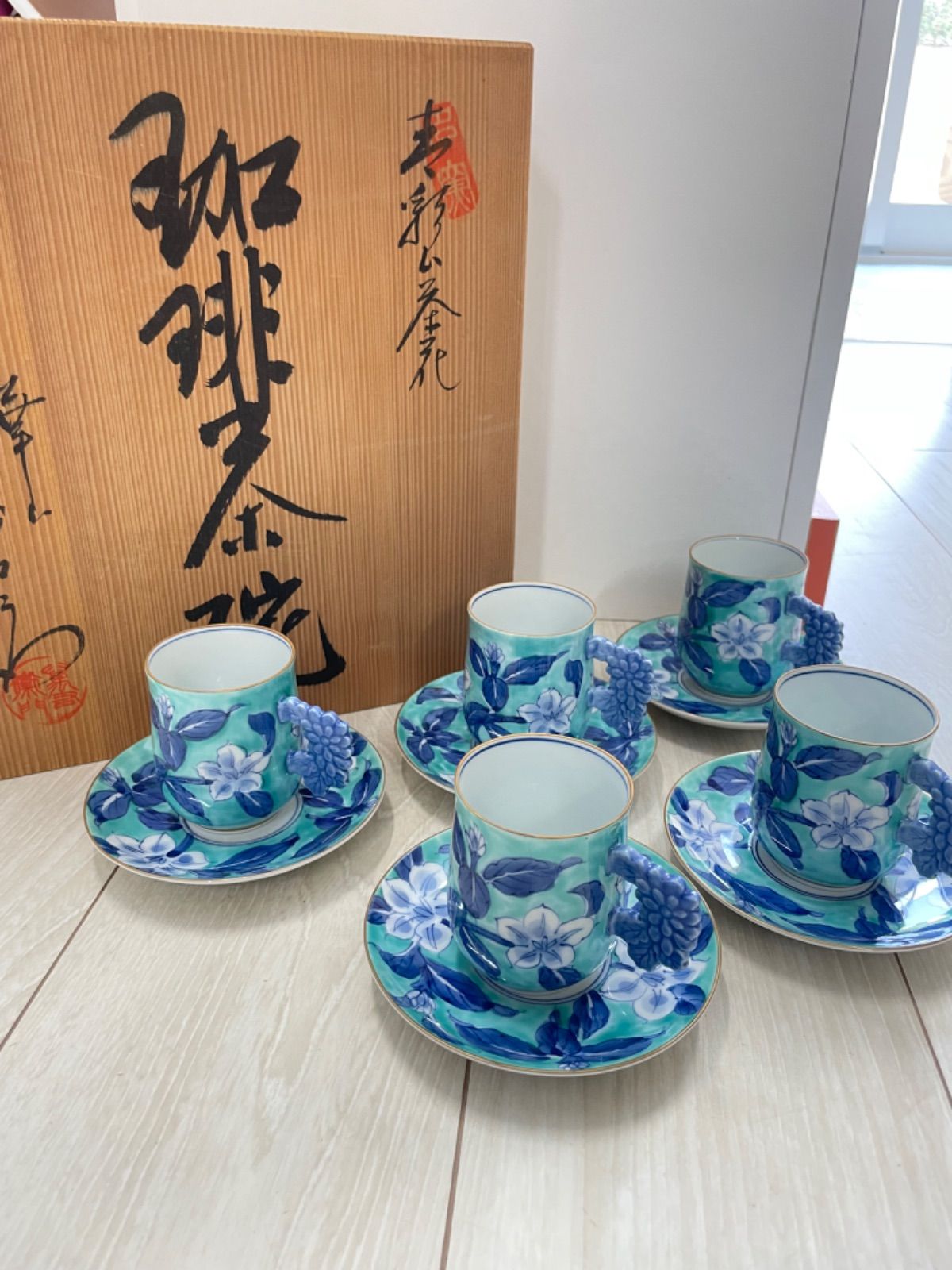 有田焼 華山萬右衛門窯作 染錦 コーヒーカップ-ソーサー5客セット