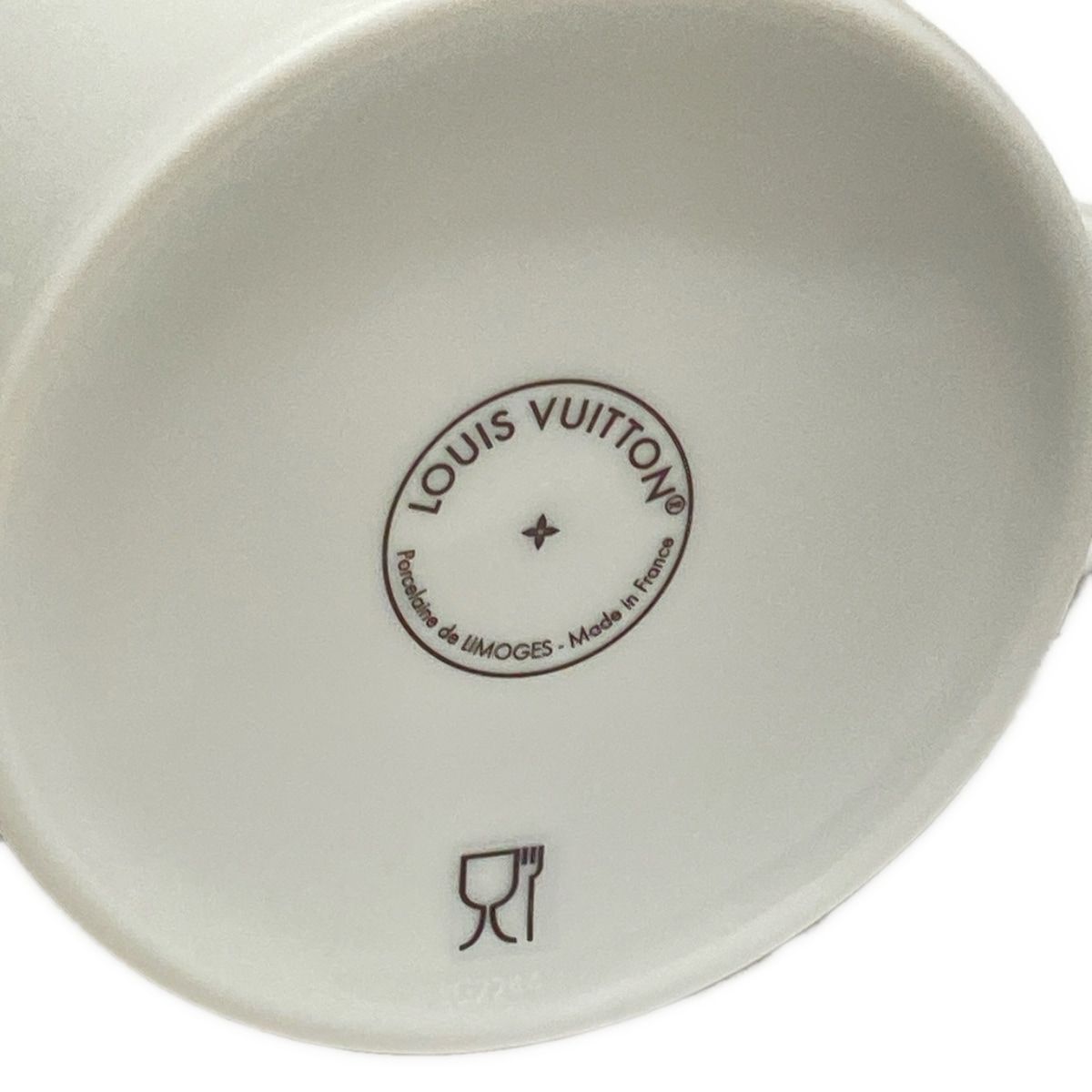 ルイ・ヴィトン ボウル ホワイト ベージュ モノグラムフラワータイル モノグラムが可憐なルイ・ヴィントンのテーブルウェアに新作が登場