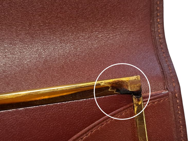 新品同様 カルティエ マスト 財布 がま口 ボルドー レザー 長財布 ガマ