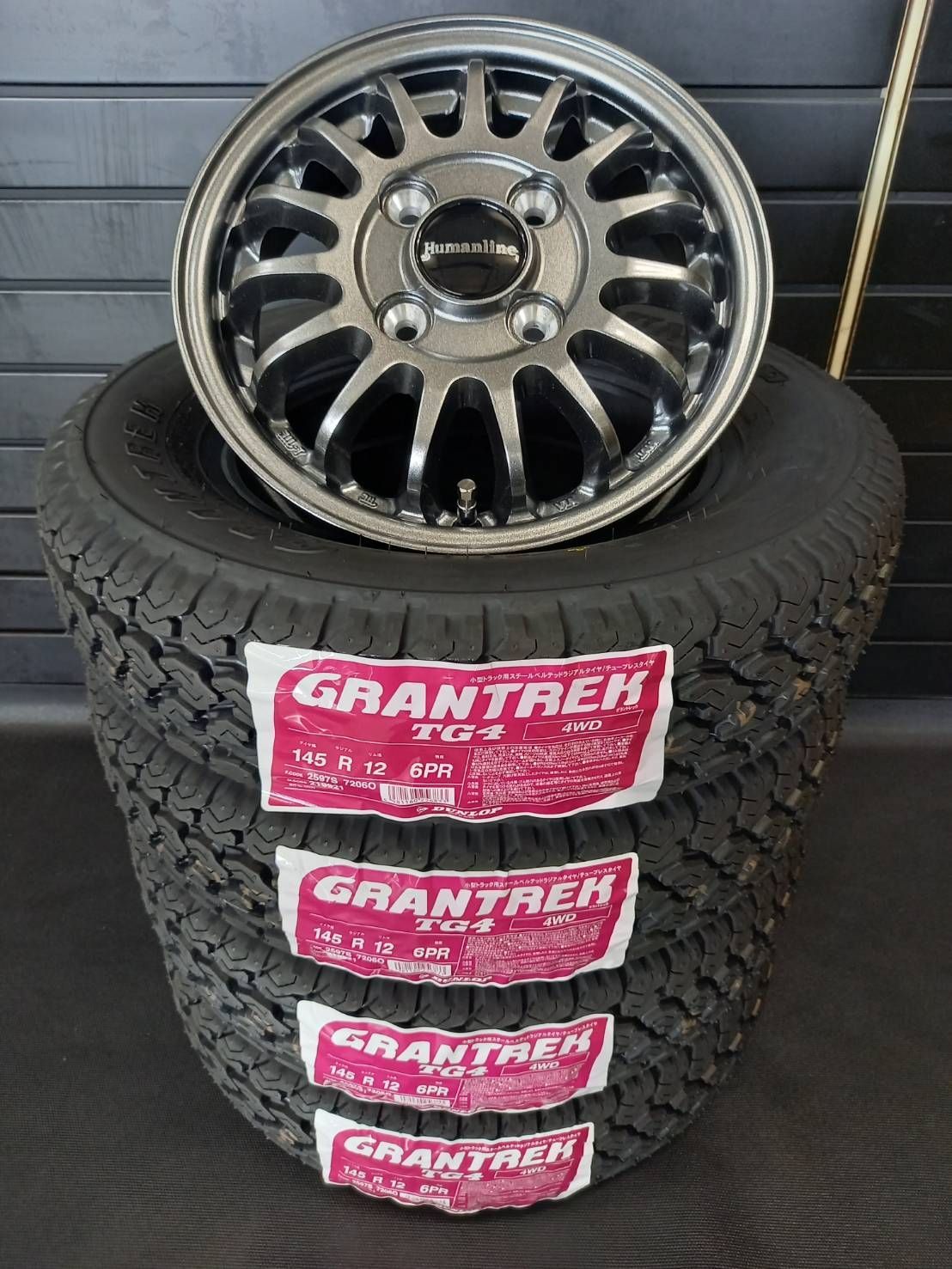 製 ダンロップ GRANTREK TG4 145R12 6PR HF-15 ● ハイゼット●アトレー●ピクシス●キャリー●エブリイ バン ラジアルタイヤ アルミホイール 4本SET 145 80R12 80 78相当
