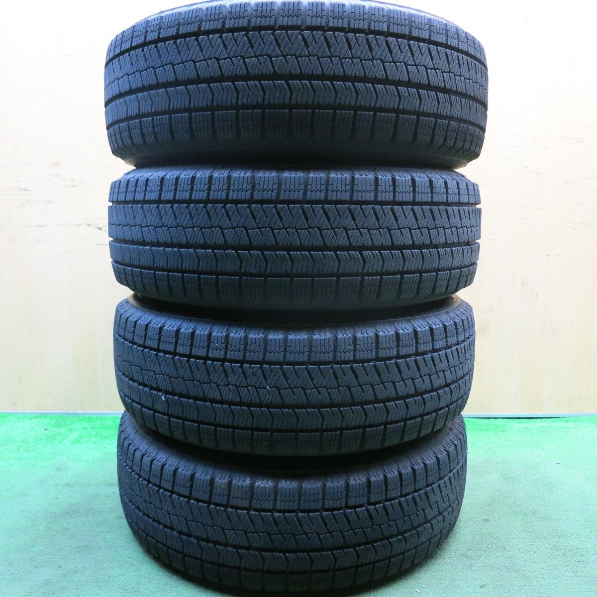 バリ溝 22年 9.5分 プリウス 等 195 65R15 スタッドレス ブリヂストン ブリザック VRX2 Galeria GM01 ガレリア 15インチ PCD100 5H 5090402HAス TRITUETUBI_COM