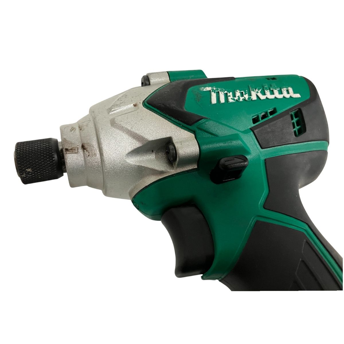 低価格！ makita マキタ M697D インパクトドライバー 電動工具 B10458340