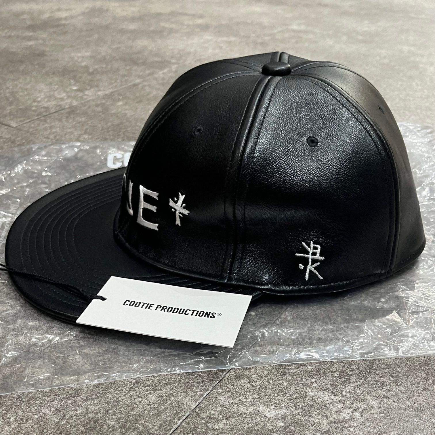 クーティー　キャップ　F　ブラック　ラムレザー クーティーキャップFブラックラムレザー