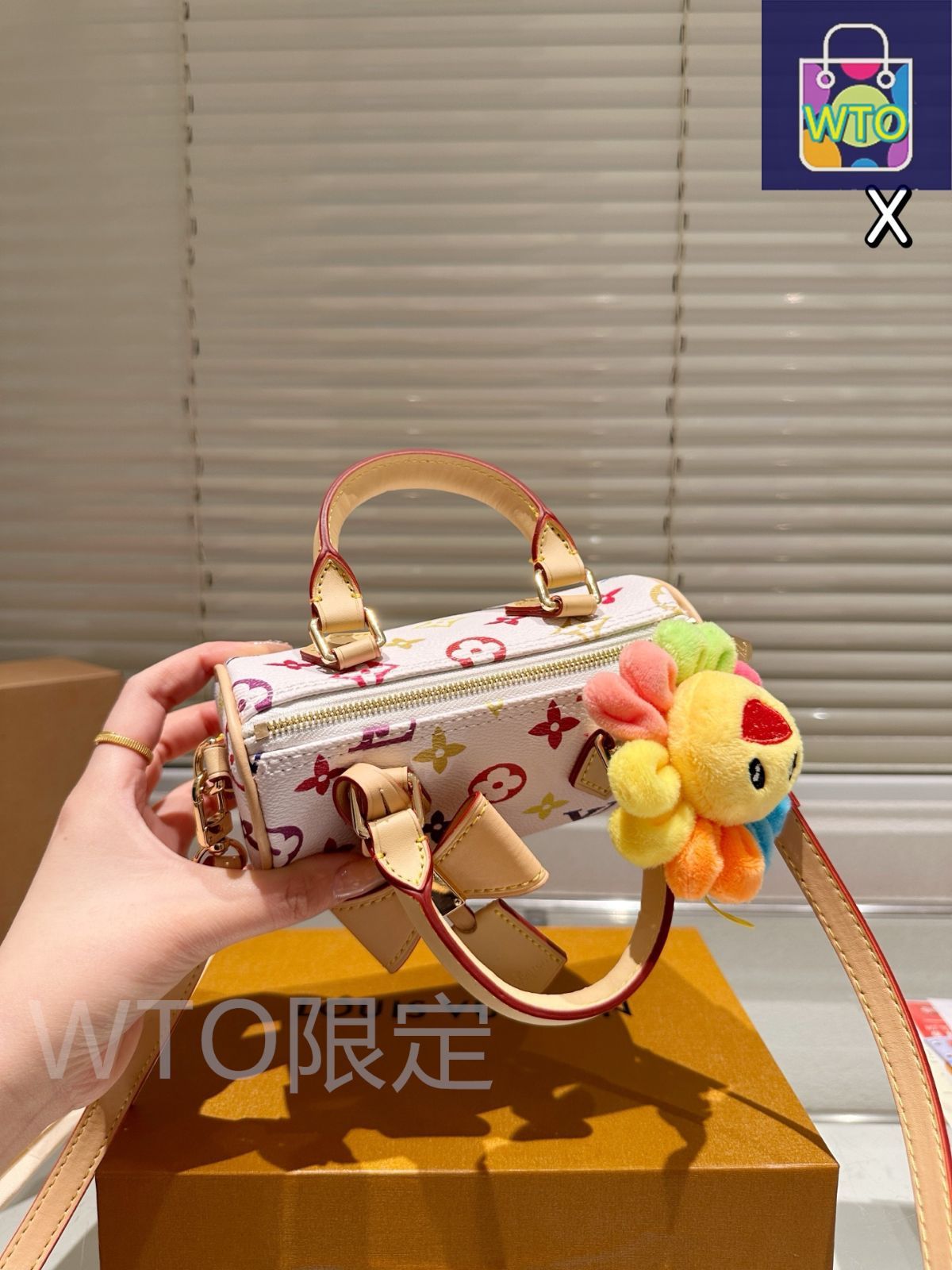 今日特価】LV x Takashi Murakami White Multicolor Nano Speedy