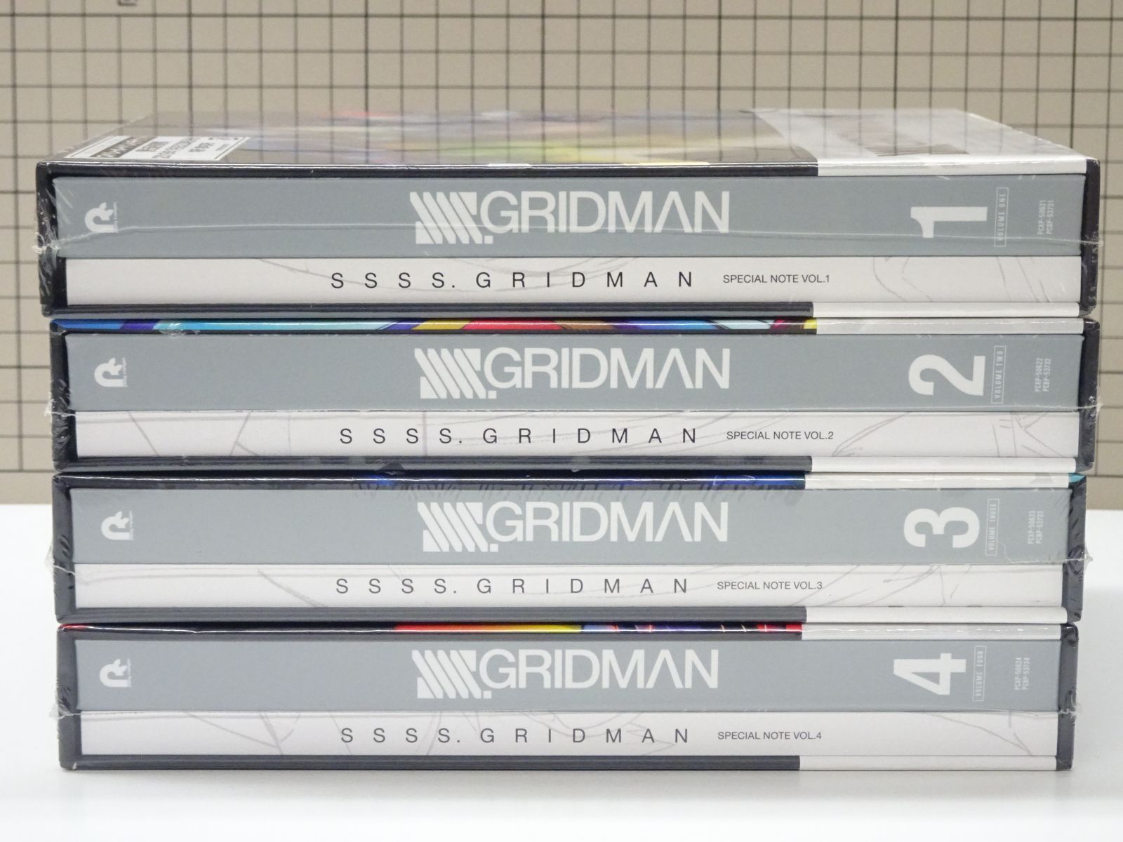 新品未開封GRIDMAN 超全集 2冊セット SSSS.GRIDMAN DVD 全巻 セット 未開封品 - メルカリ