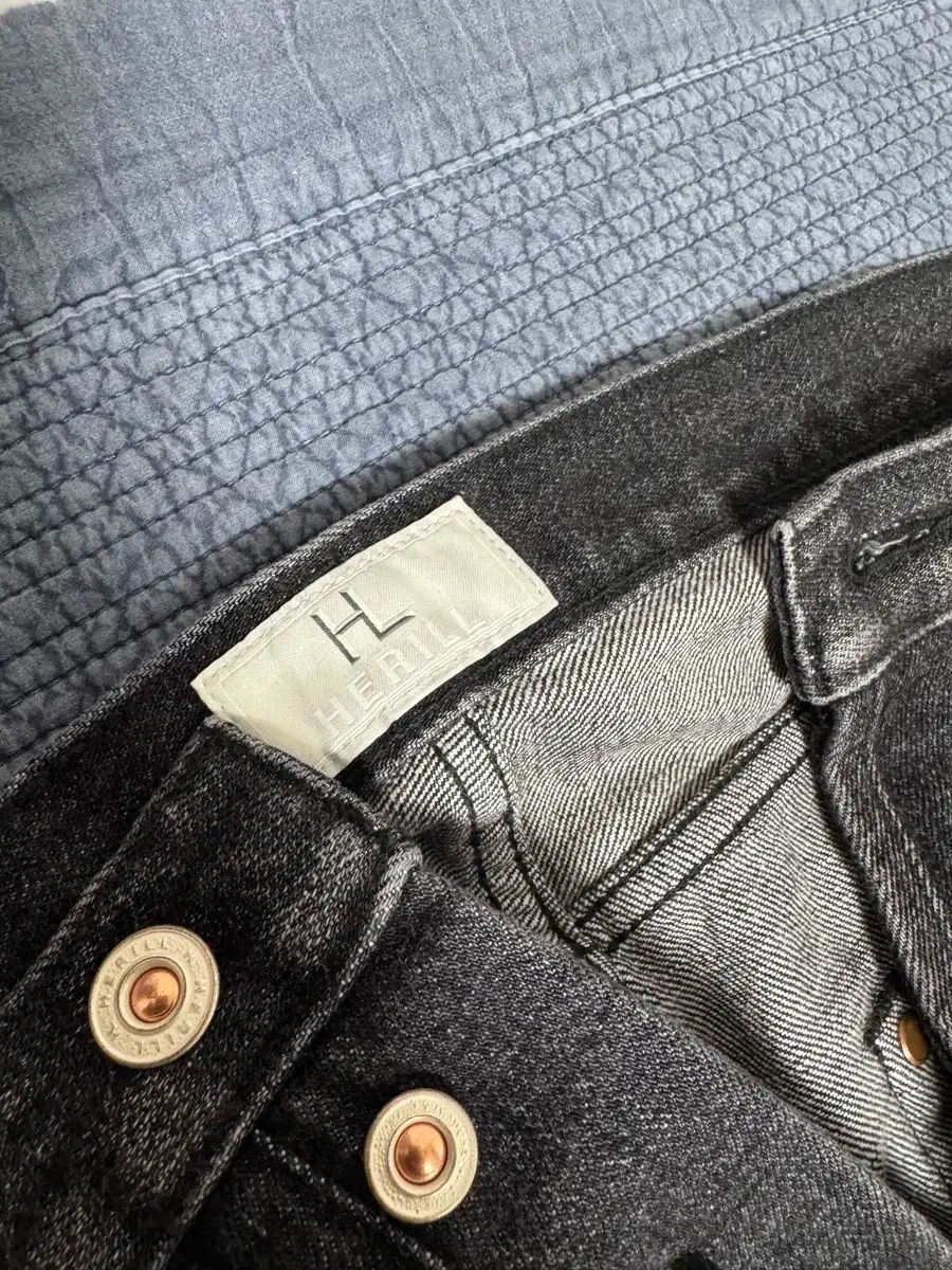 ヴィンテージブラック