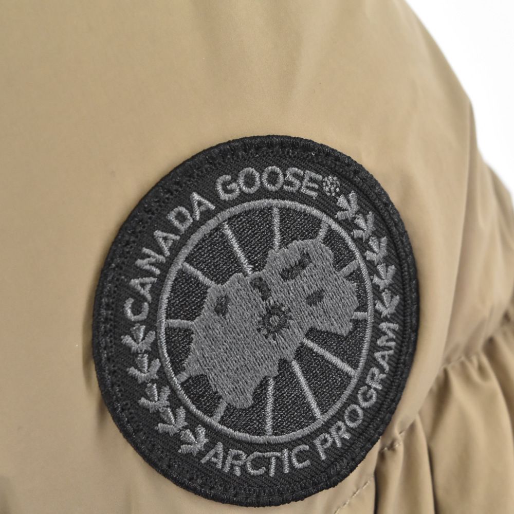 CANADA GOOSE (カナダグース) 22AW EVERETT PUFFER 2613MB エヴェレットパファー ダウンジャケット ベージュ -  メルカリ