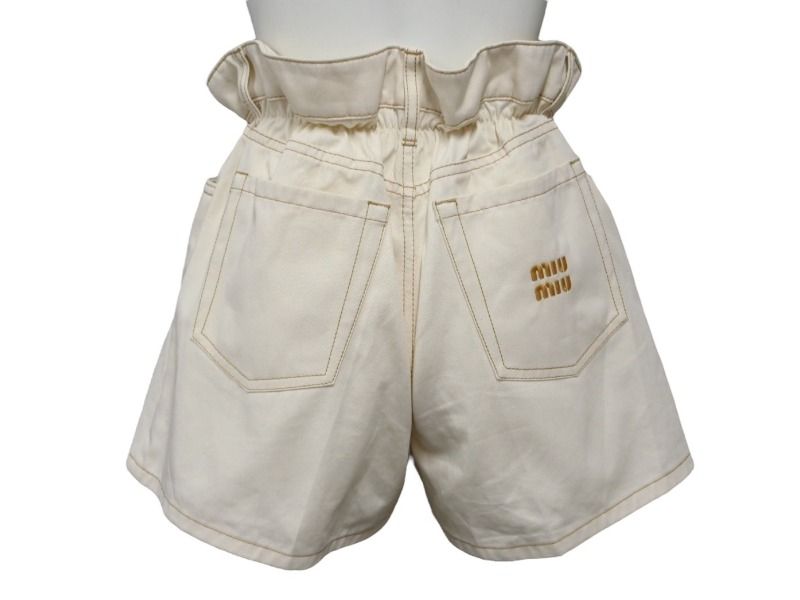 ショートパンツ