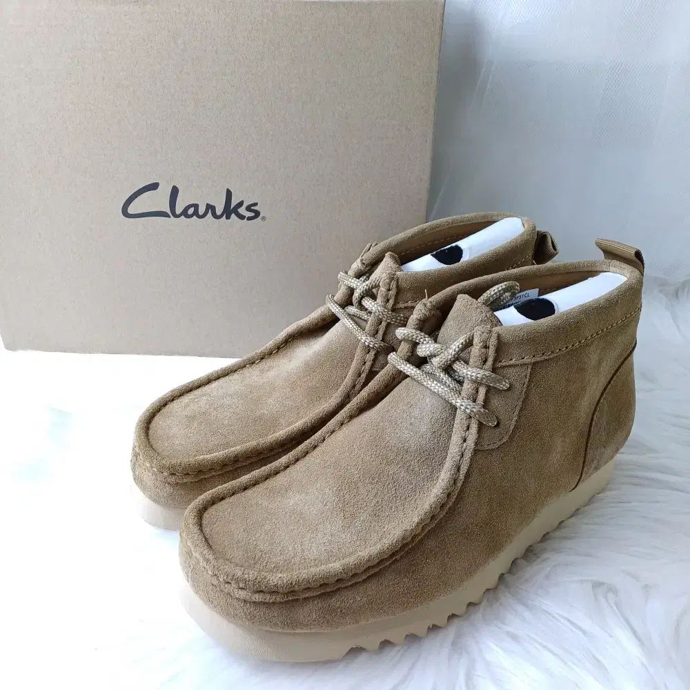 Clarks(クラークス) ワラビー FTRE メンズ モカ シューズ-ダーク サンド