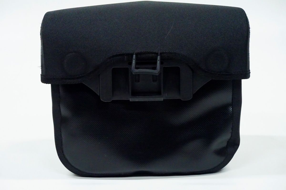 フロントバッグ