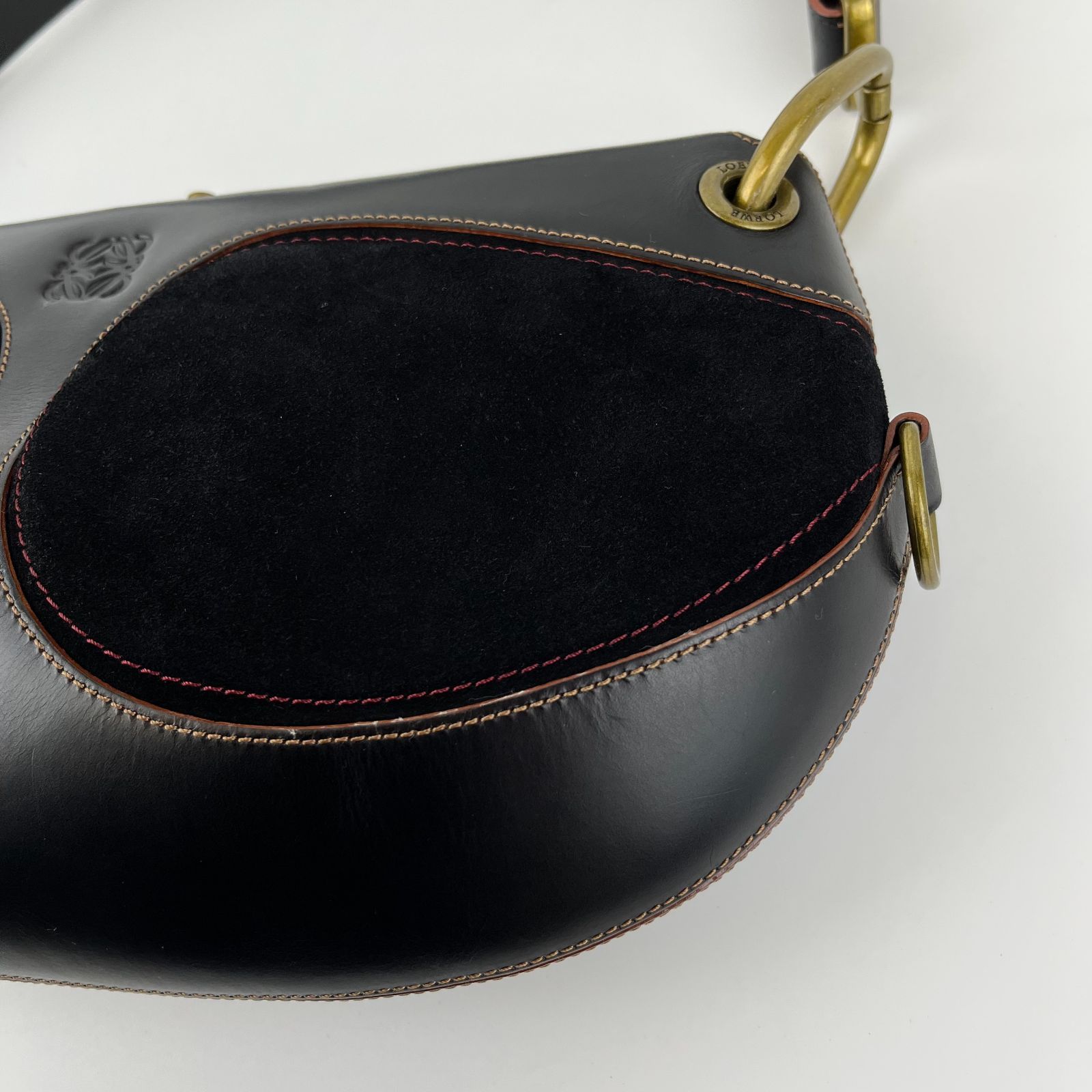 【美品 】ロエベ LOEWE アナグラム 本革 丸型ショルダーバッグ LOEWE - 極 美品 LOEWE ロエベ ヴィンテージ アナグラム ロゴ