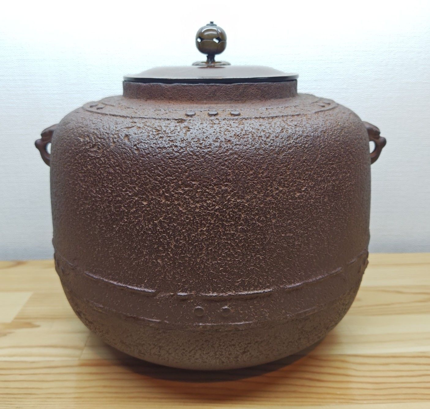 逢絢亭 茶道具 釜 風炉釜 万代屋 もずや 釜 に修繕済み 釜師 高木治良兵衛 共箱入り