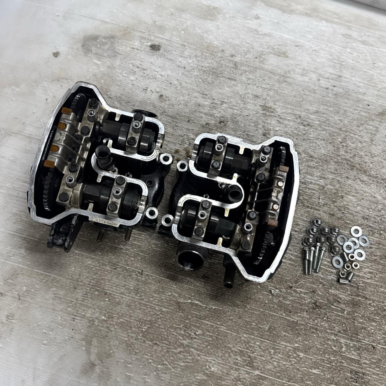 エリミネーター250 V VN 250 A シリンダーヘッド ASSY カワサキ