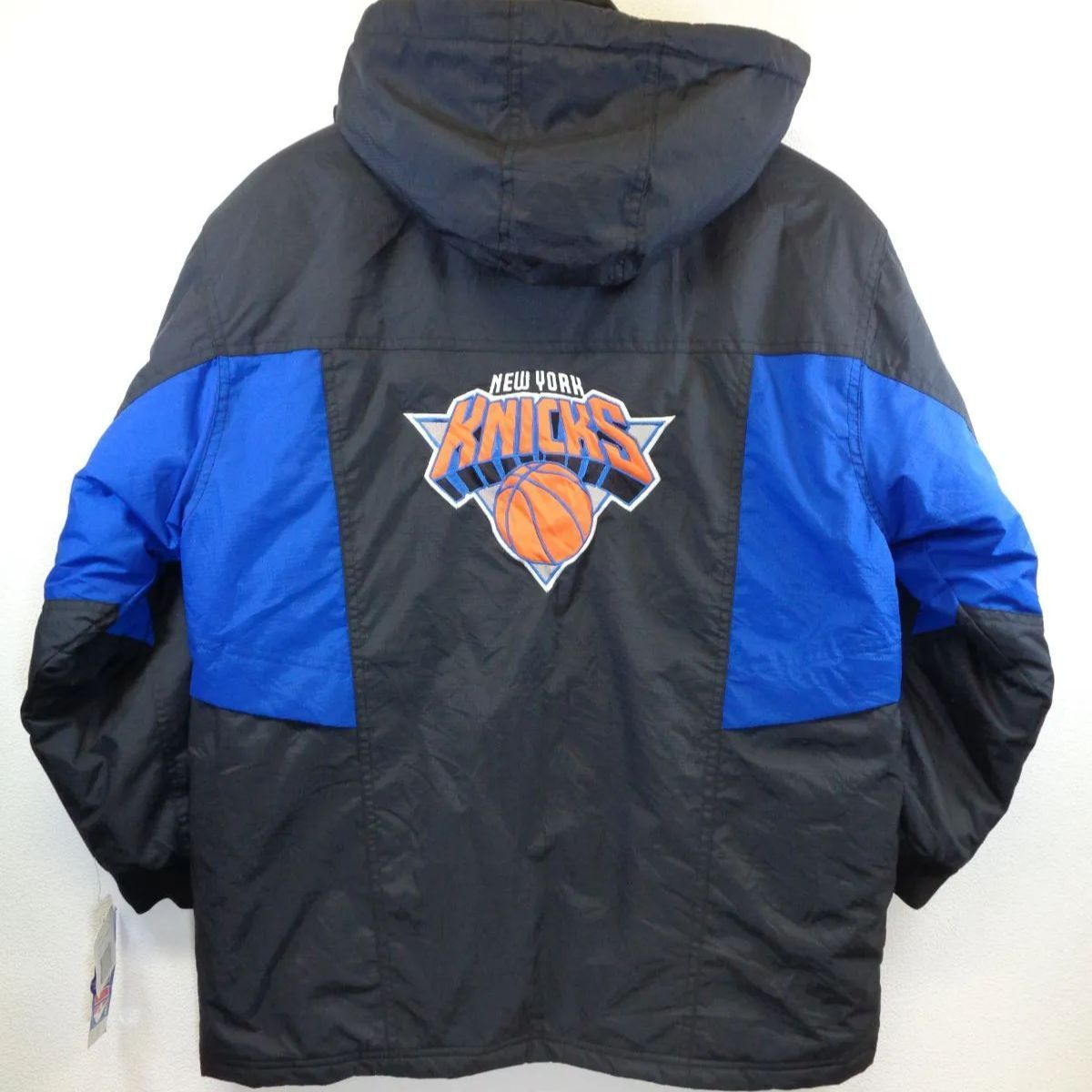 新品未使用リーボック NBA ナイロンジャケット KNICKS ニックス A-1