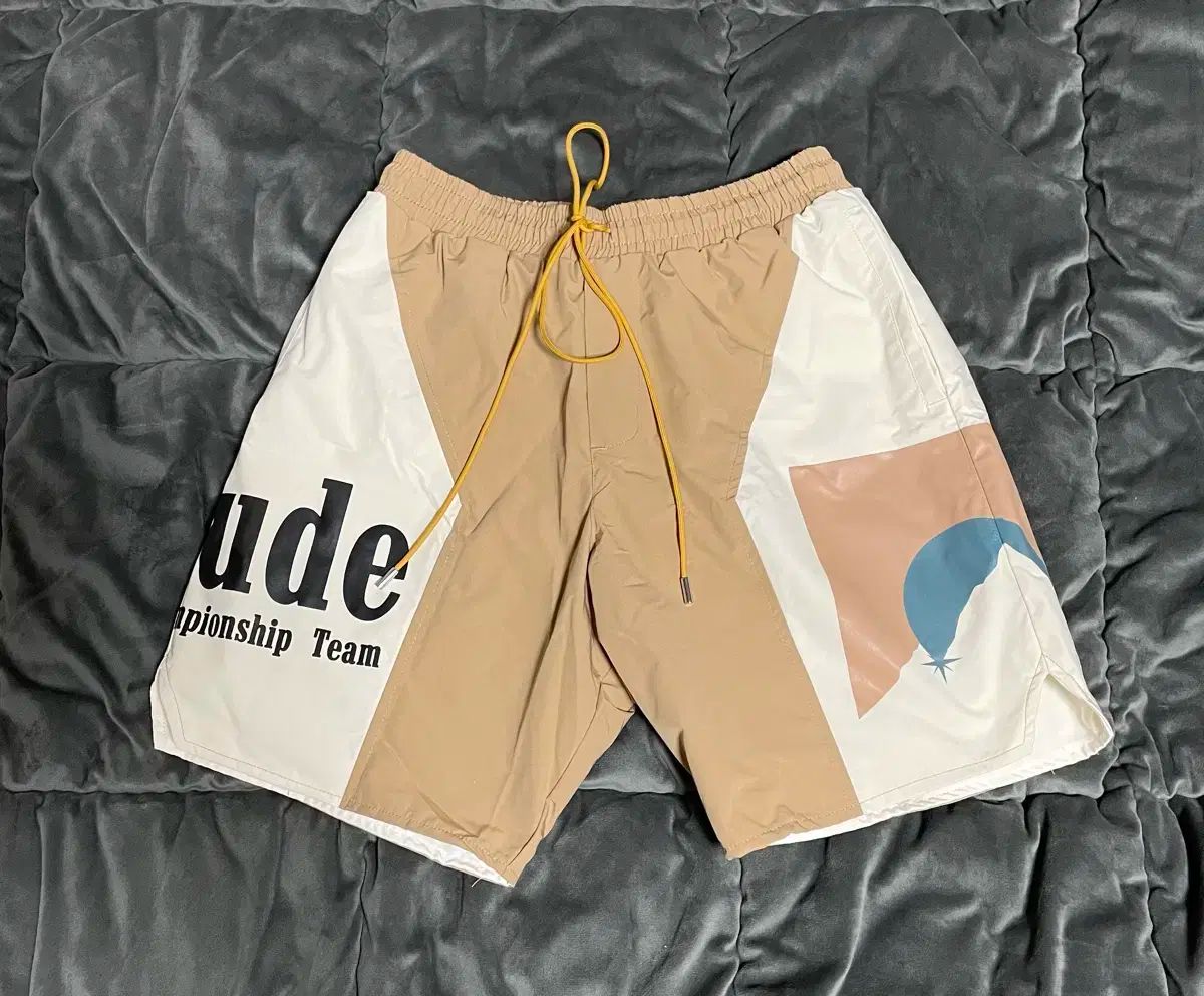 Rhude ラッド ハーフパンツ ベージュ