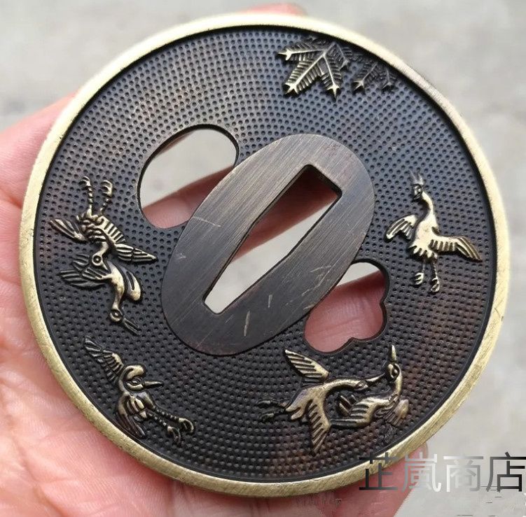 K*n様 日本刀装具　刀鍔　合戦の図　銅地　細工　金銀メッキ　刀剣美術　武道具 XG49 日本刀装具 海上日月の図 刀鍔 銅地 細工 絵金銀 刀剣美術