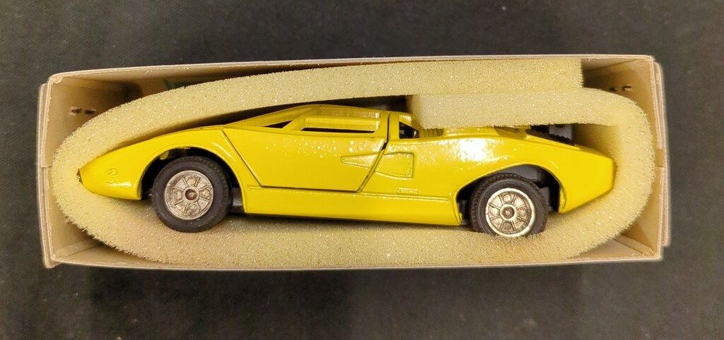 ヨネザワ玩具 1/40スケール ダイヤペット ランボルギーニカウンタック