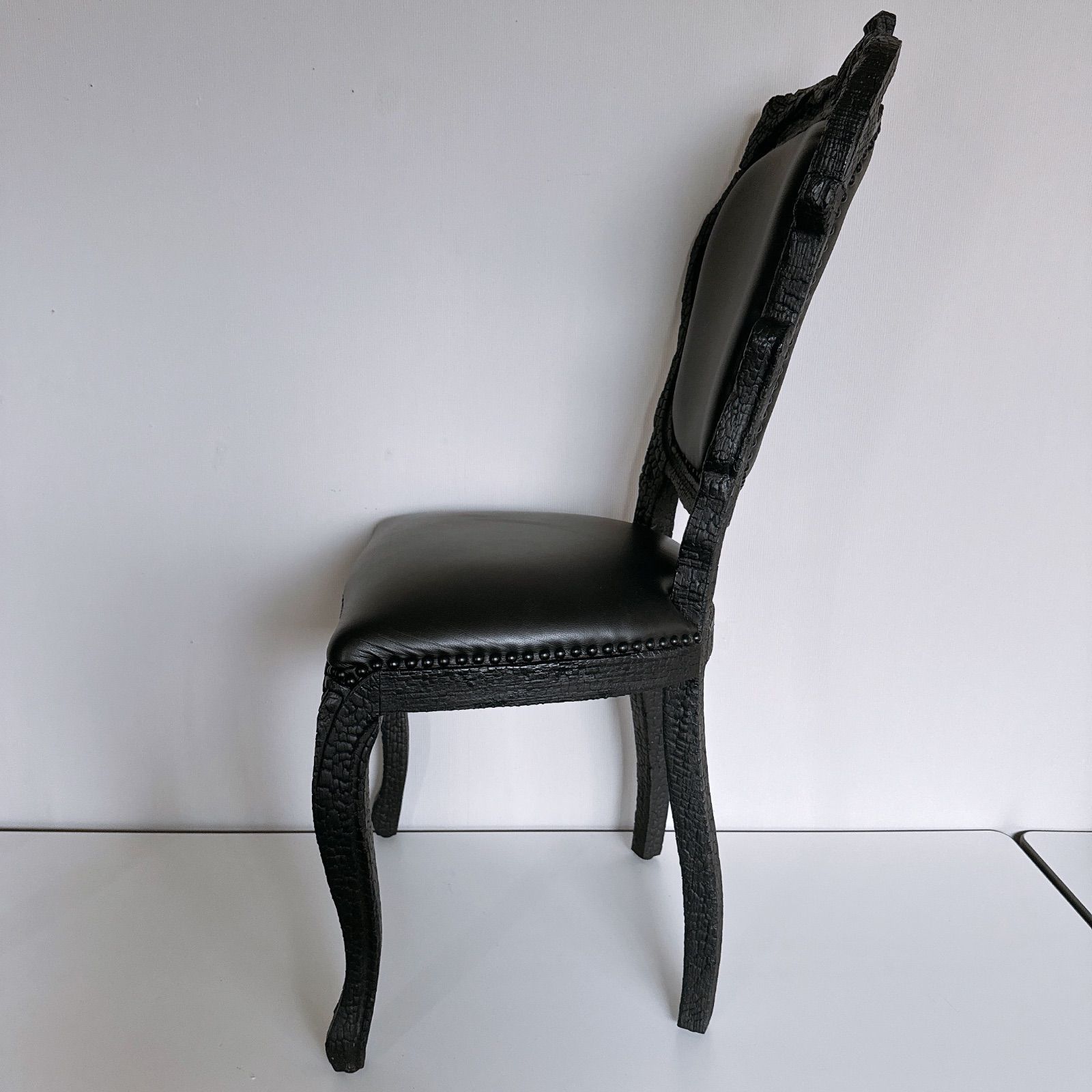 moooi smoke chair モーイ スモークダイニングチェア あえて燃やすこと