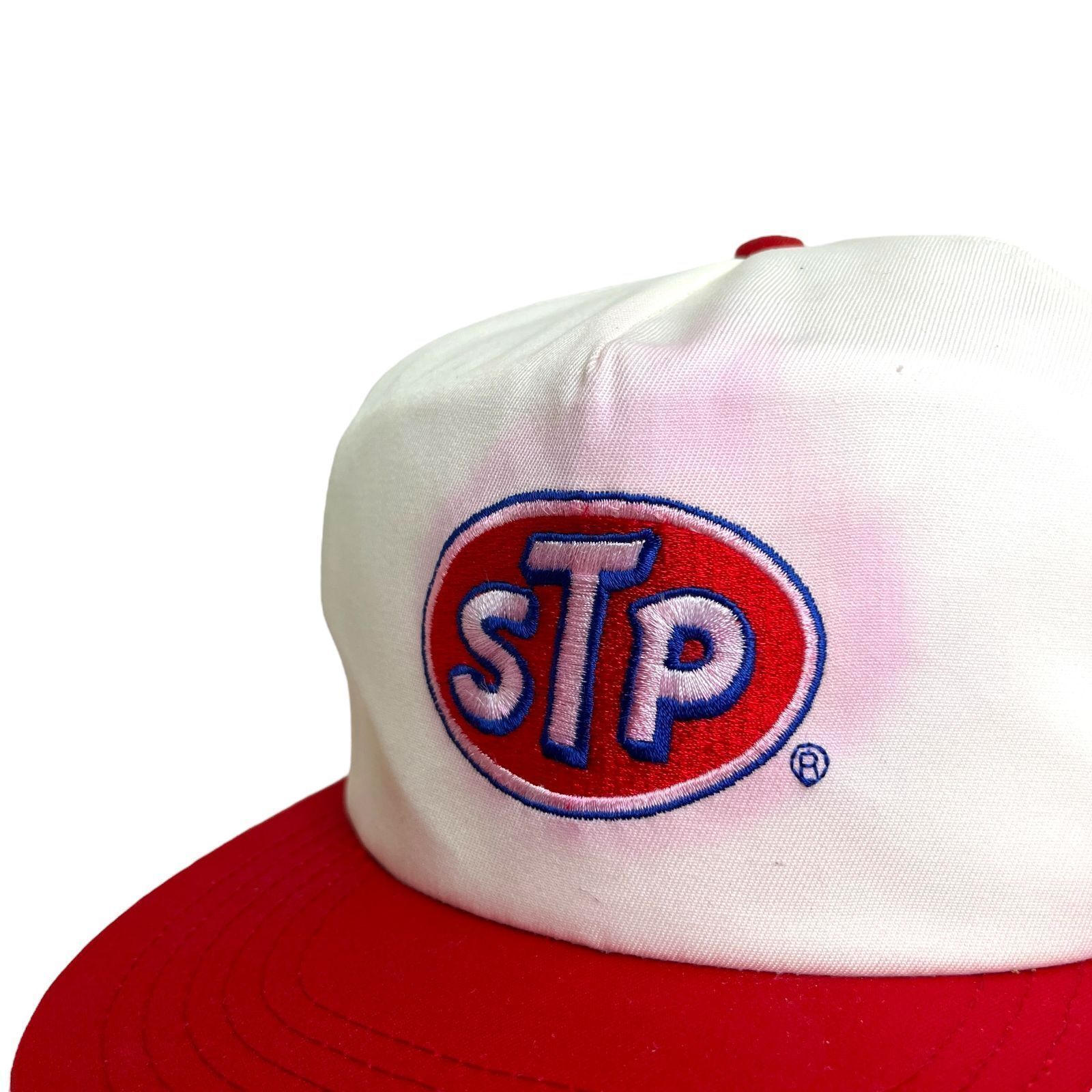 【キャップ/帽子】STP (エスティーピー) ビンテージ トラッカーキャップ 6パネルキャップ 自動車オイル ツートン レッド 赤 ホワイト 白