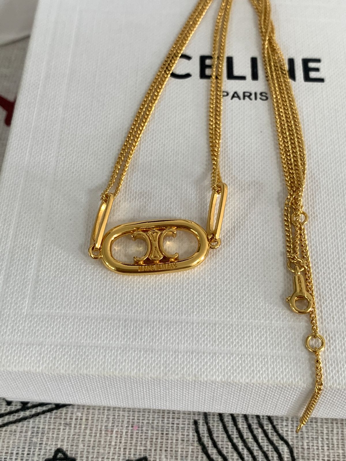 ☆おしゃれ☆CELINE セリーヌ☆ マイヨン トリオンフ ネックレス