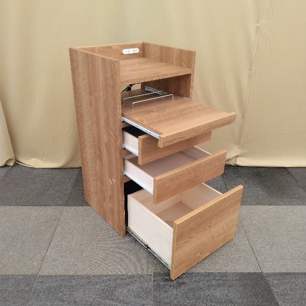 アルファタカバ すっきり片付く充電ステーション