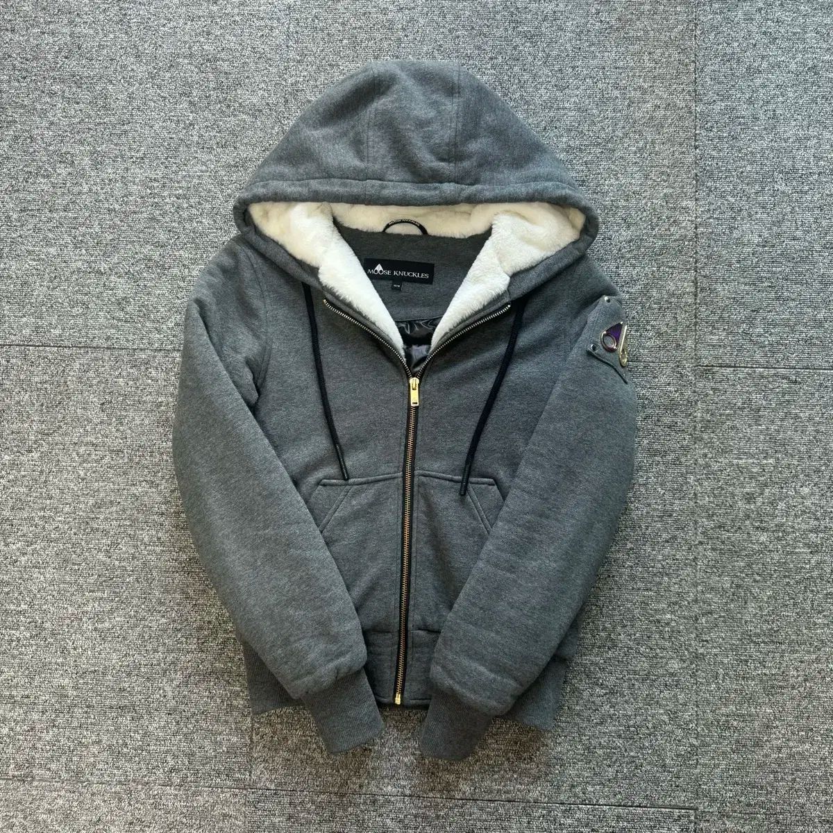 19FW XS MOOSE KNUCKLES ムースナックルズ ゴールド Bunny セーター グレー
