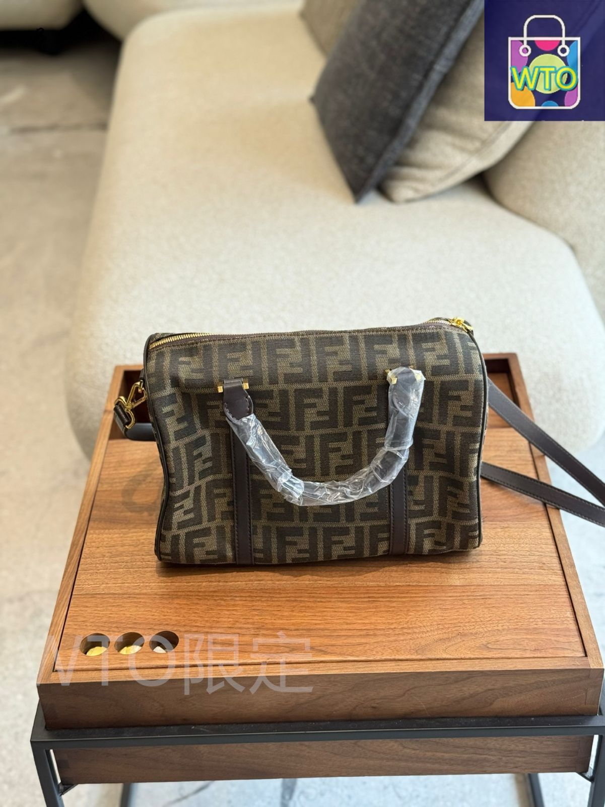 今日特価】Fendi フェンディ ヴィンテージモノグラム ピロー