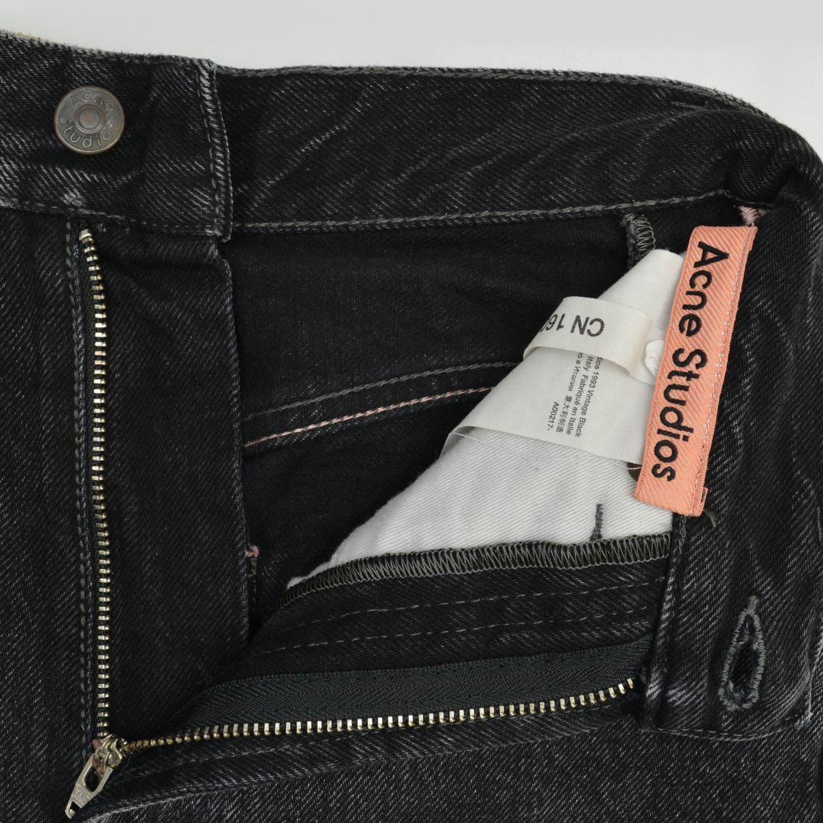 AcneStudios】A00217 1993 Vintage Blackデニムパンツ - メルカリ
