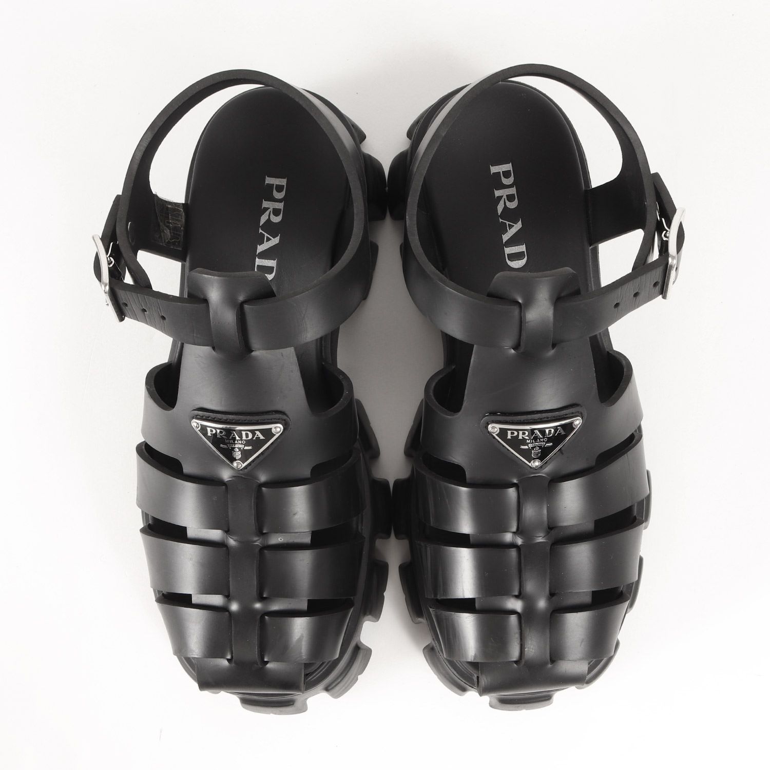 PRADA ブラック サンダル 厚底　イタリア製、サイズ6 PRADA ブラック サンダル 厚底 イタリア製、サイズ6