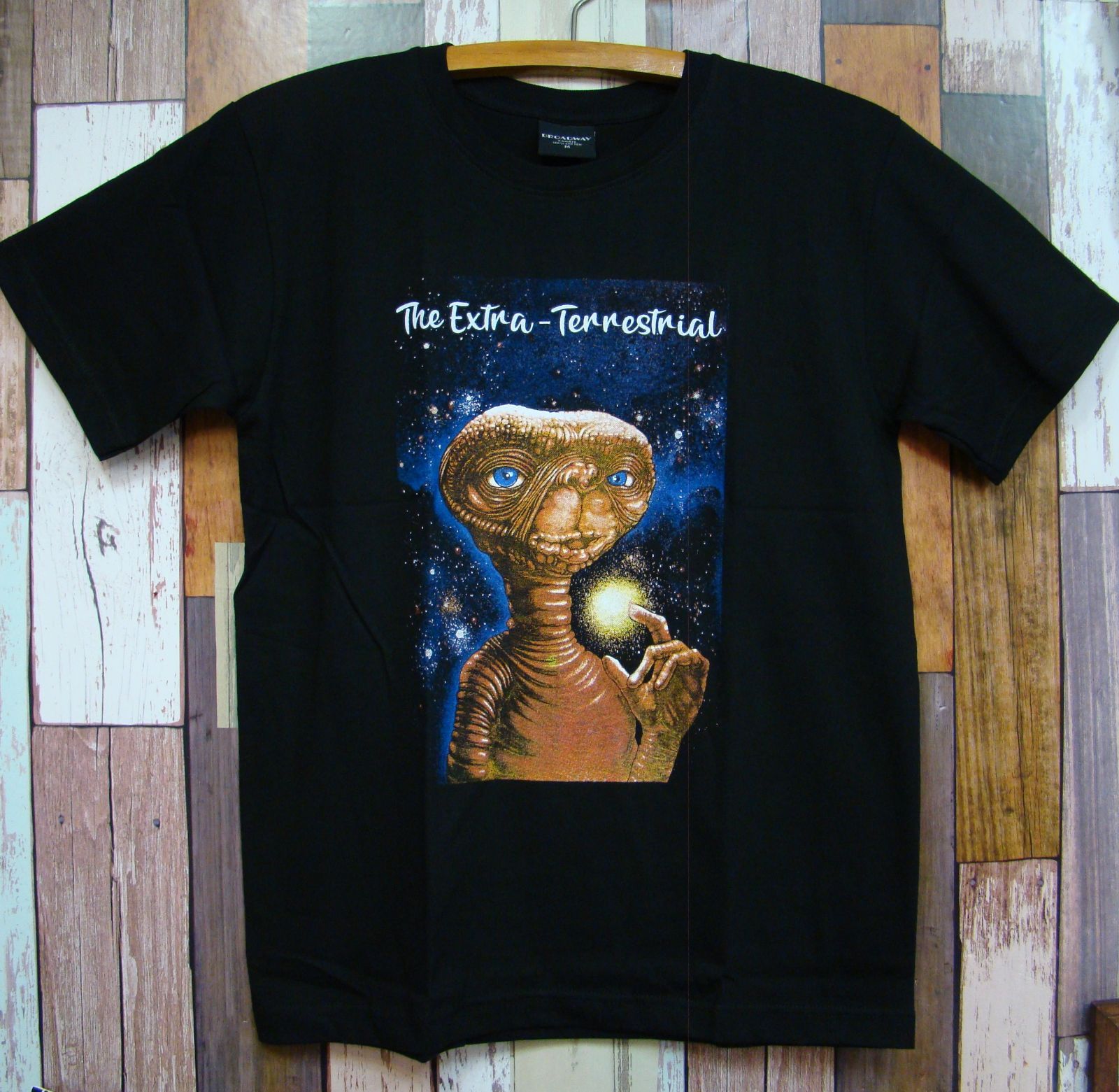 新品 ET☆スピルバーグ【E.T.】BWT☆映画☆Tシャツ - メルカリ