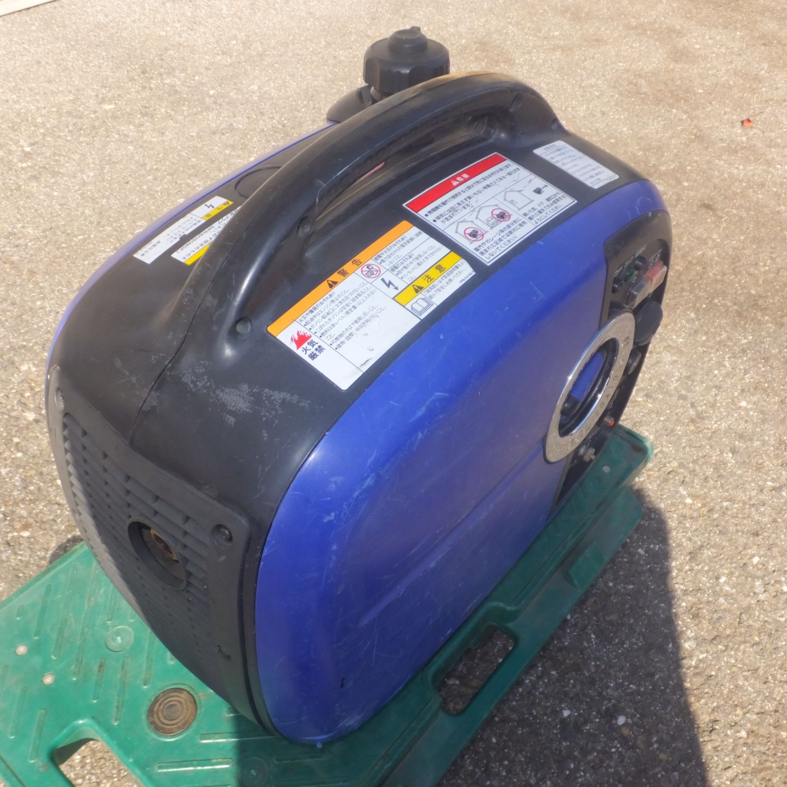 送料無料] 岐阜発☆ヤンマー YANMAR 防音型 ガソリンインバータ発電機