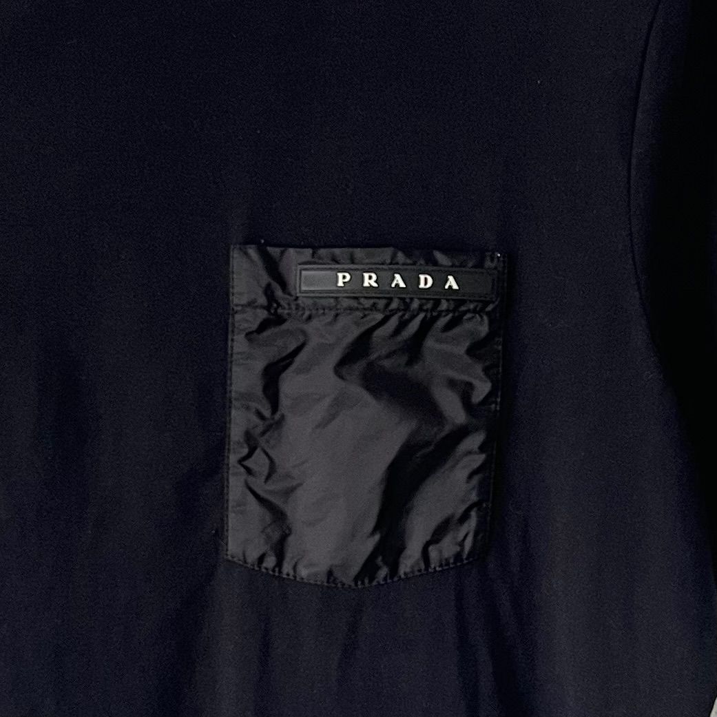 PRADA プラダ Tシャツ ブラック ナイロン 胸ポケット ロゴ PRADA プラダ Tシャツ ブラック ナイロン 胸ポケット ロゴ