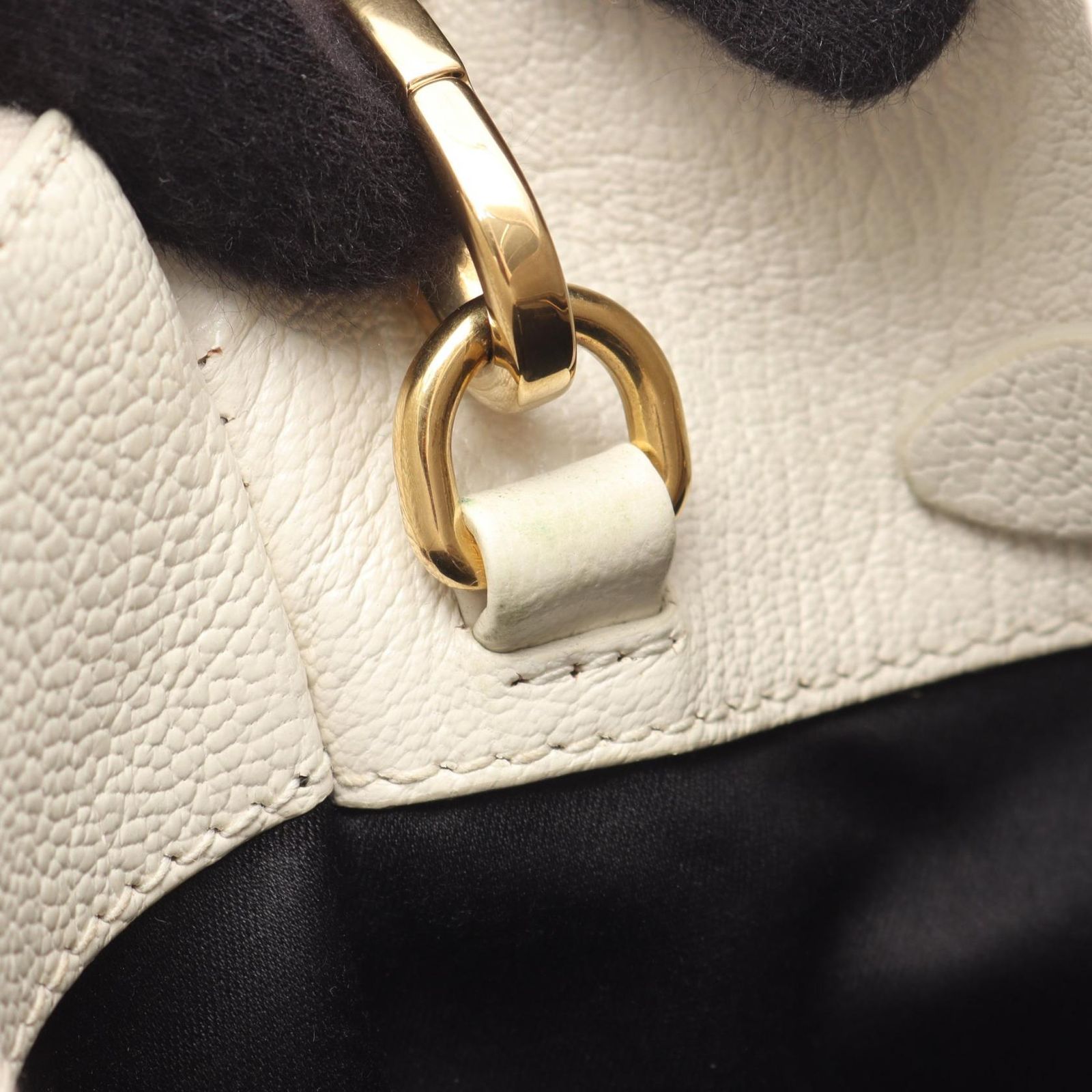 ミュウミュウ マドラストートバッグ  オフホワイト ミュウ ミュウ Miu Miu ハンドバッグ MADRAS マドラス オフ