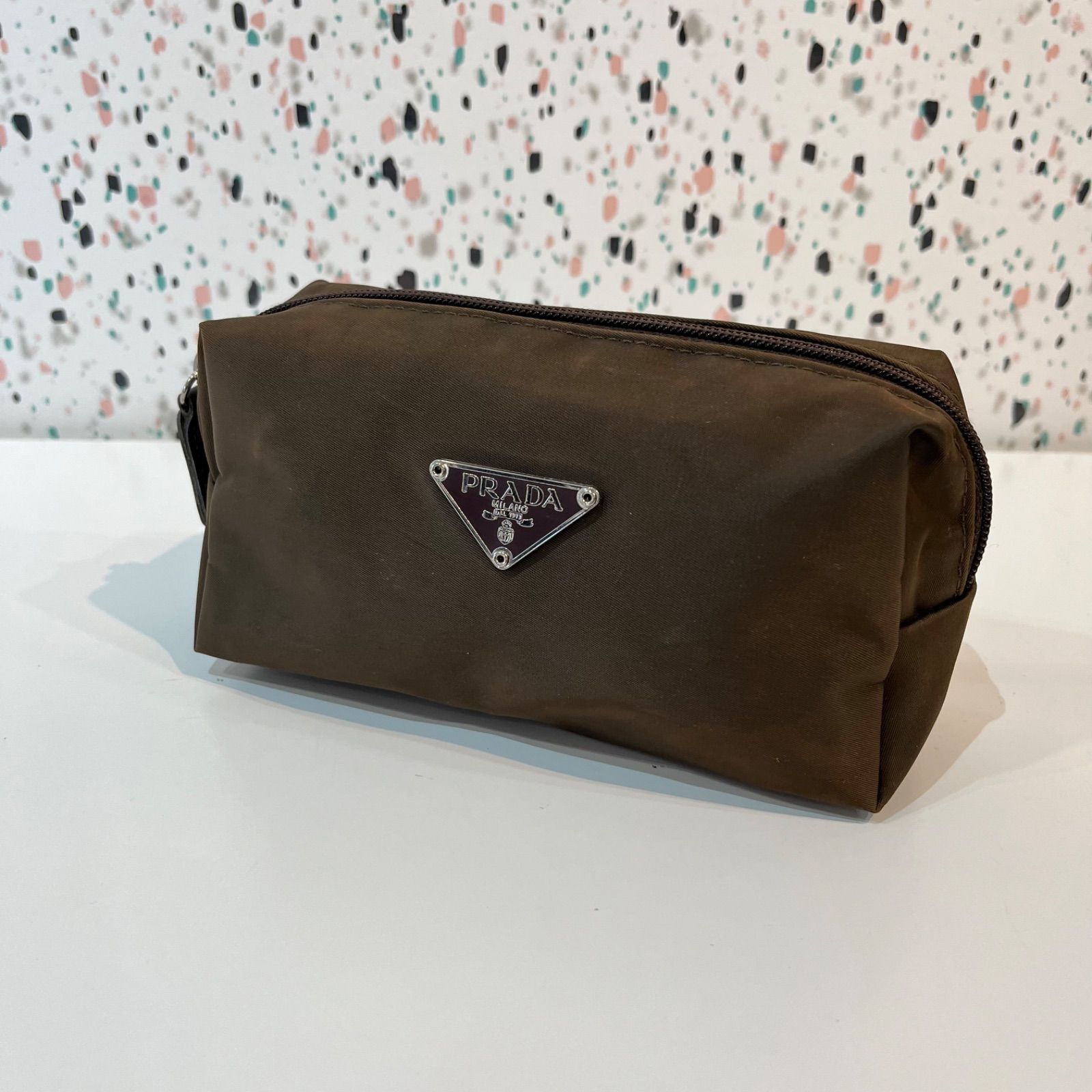 PRADA プラダ ナイロン ポーチ ブラウン - メルカリ