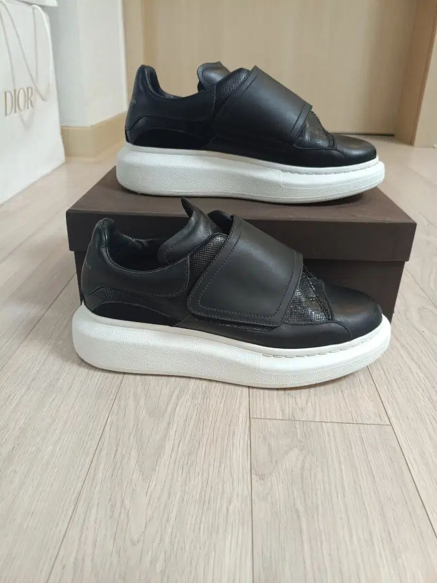 正規品36 Alexander McQueen アレキサンダー マックイーン バックル オーバーソール スニーカー 230 235