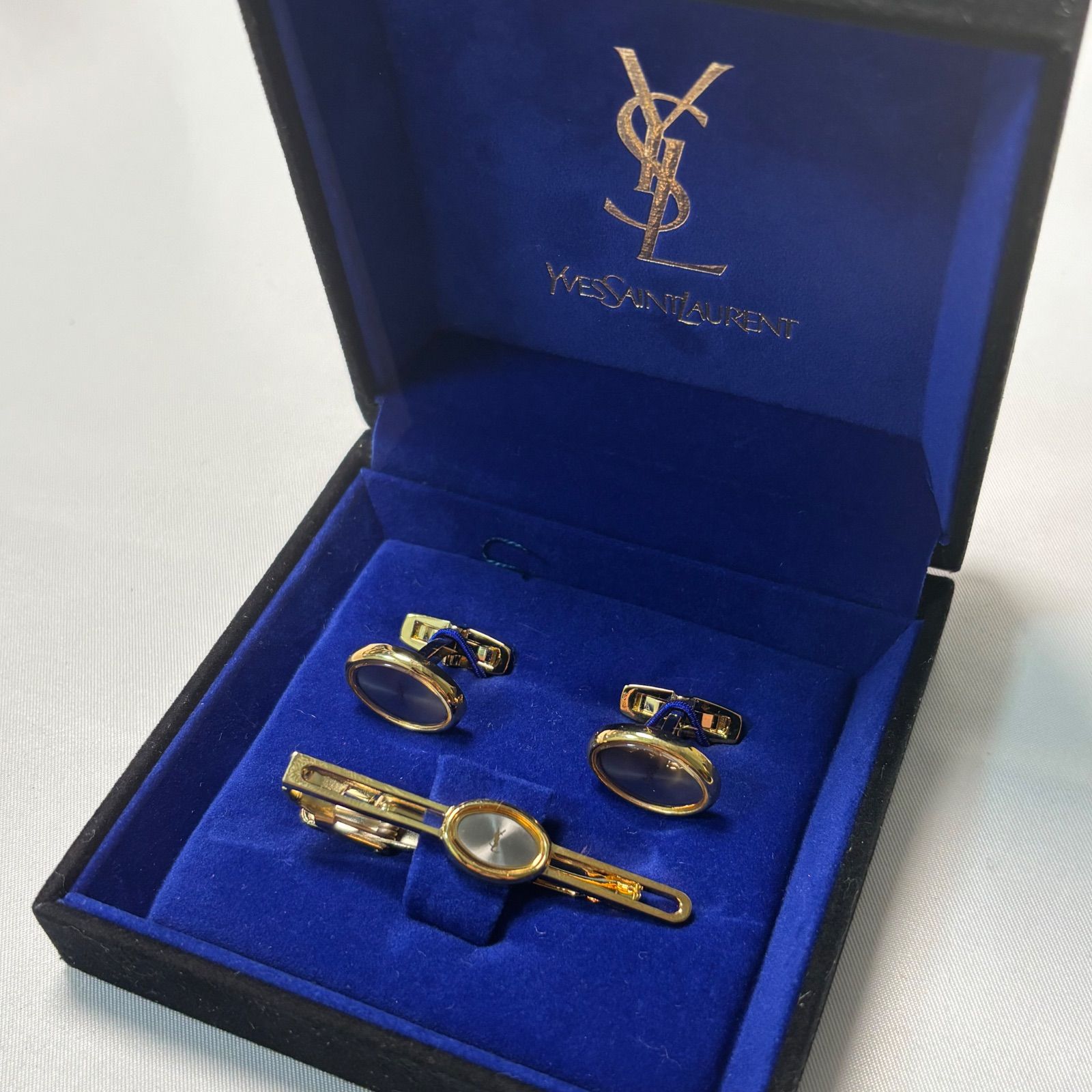 Yves Saint Laurent ネクタイピンとカフリンクスと時計セット 最高 超美品 2点セット 楽天市場】【中古】 イヴサンローラン