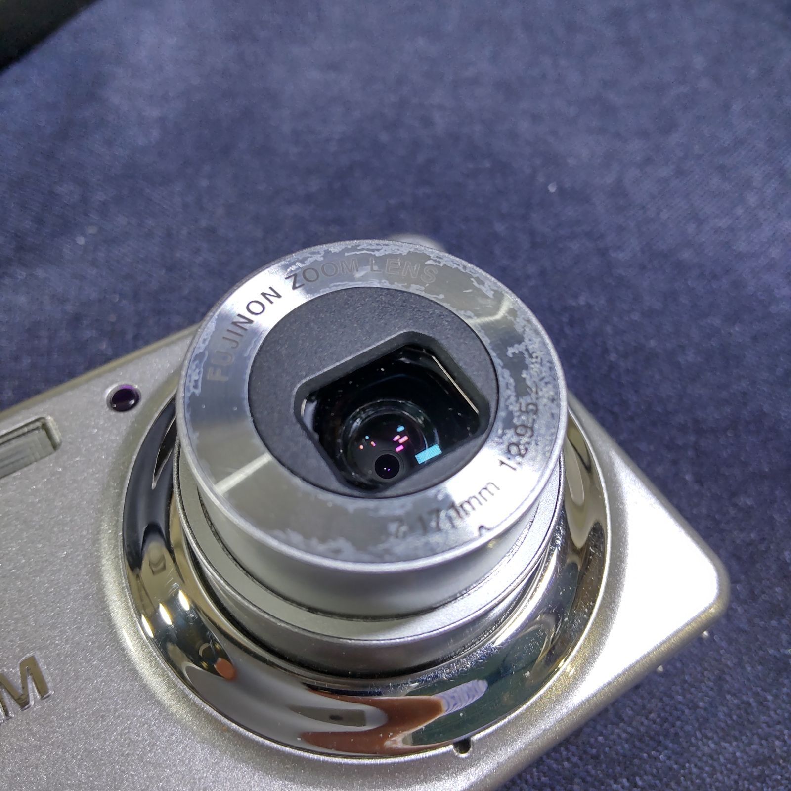 カメラ 箱あり FUJIFILM Finepix J30 富士フィルム フジフイルム