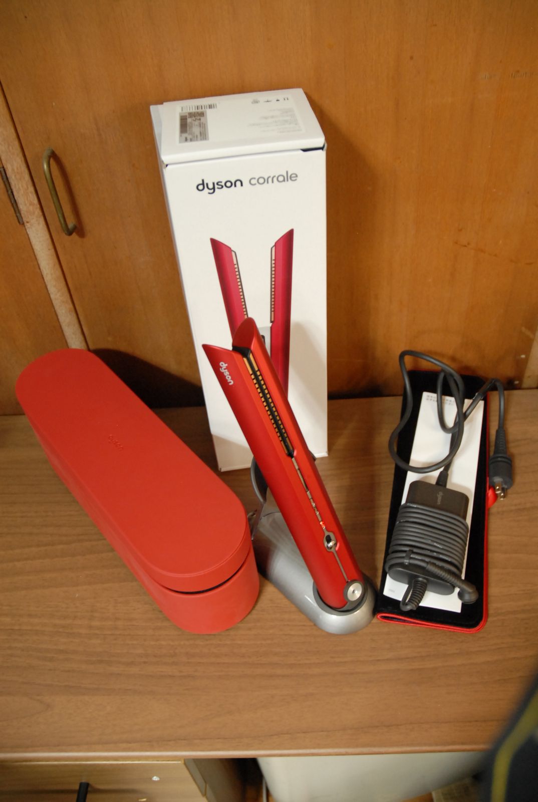 ダイソン 販売済み Dyson Corrale HS03 NF ヘアーアイロン レッド