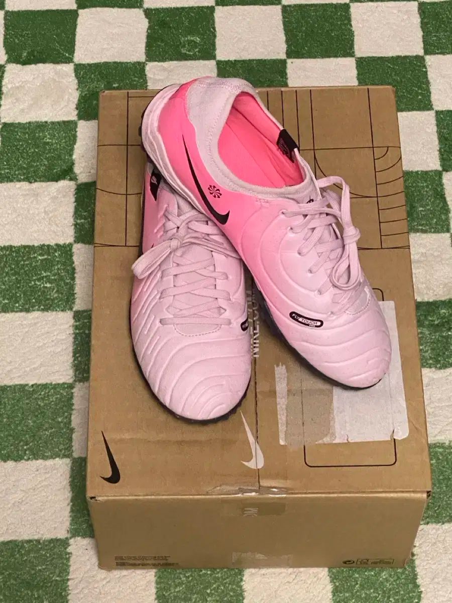 ティエンポ8FG 26、5 海外限定 NIKEティエンポ8 25.5㎝ ティエンポ8FG