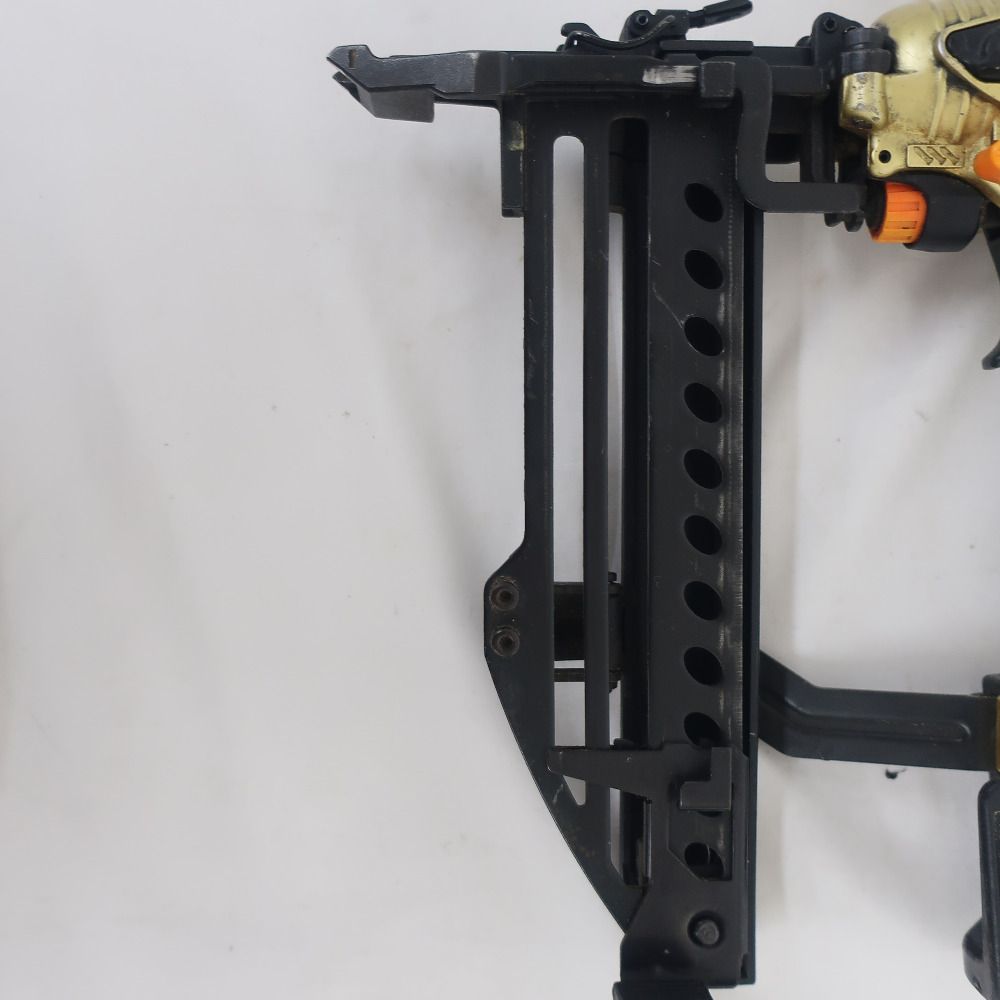 高圧フロア用タッカ 4mm幅ステープル対応