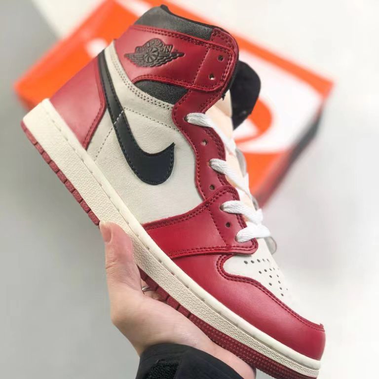 Nike AJ1 OG エアジョーダン1 blackgymred シカゴカラー - メルカリ