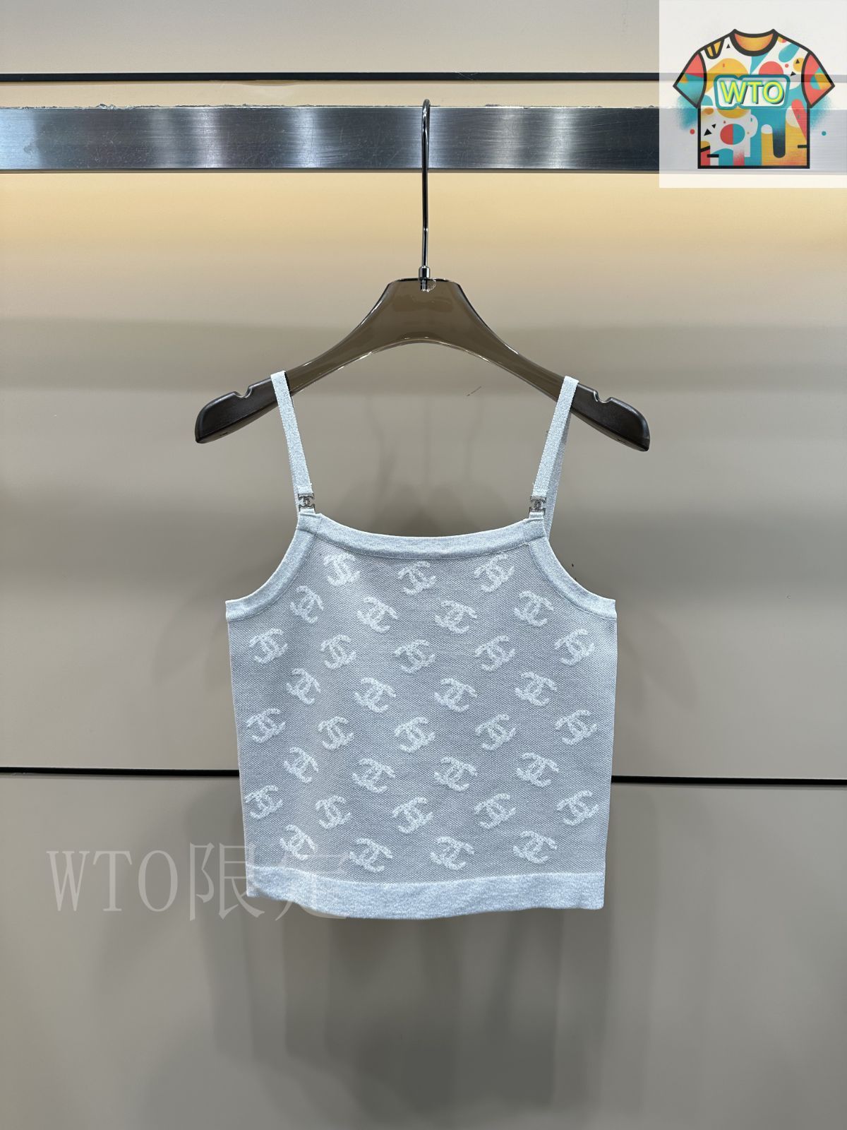 今日 Chanel 25 夏季 フルジャカード ダブル C カミソール 83210