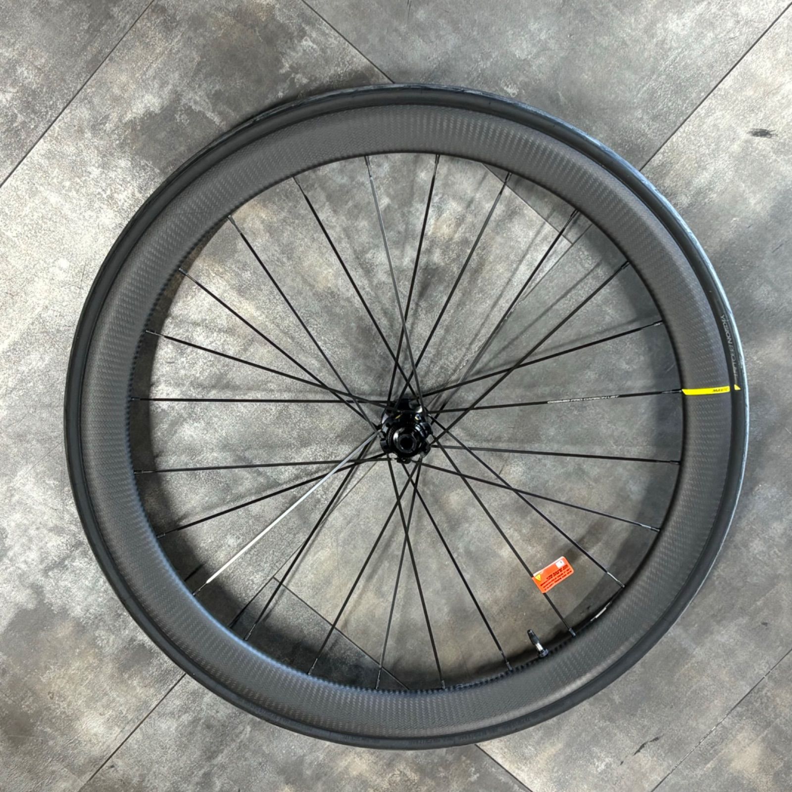 マビック ホイール COSMIC PRO CARBON UST DISC - メルカリ