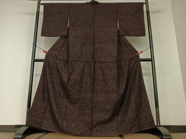 平和屋着物●結城紬　80亀甲　花鳥文　正絹　逸品　AAAV7229zg 平和屋着物○結城紬 80亀甲 花鳥文 正絹 逸品 AAAV7229zg - メルカリ