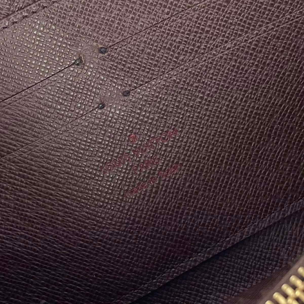 LOUIS VUITTON ルイヴィトン ラウンドファスナー長財布 ジッピー