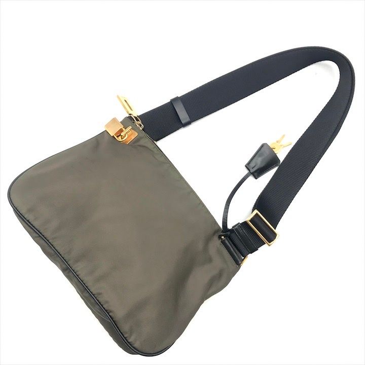 良品 PRADA プラダ 三角ロゴ プレート テスート ナイロン ボディ